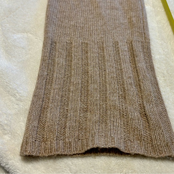 Madewell Crew Neck Long Sleeved Pullover Sweater, Size XXS, Tan - Picture 9 of 11